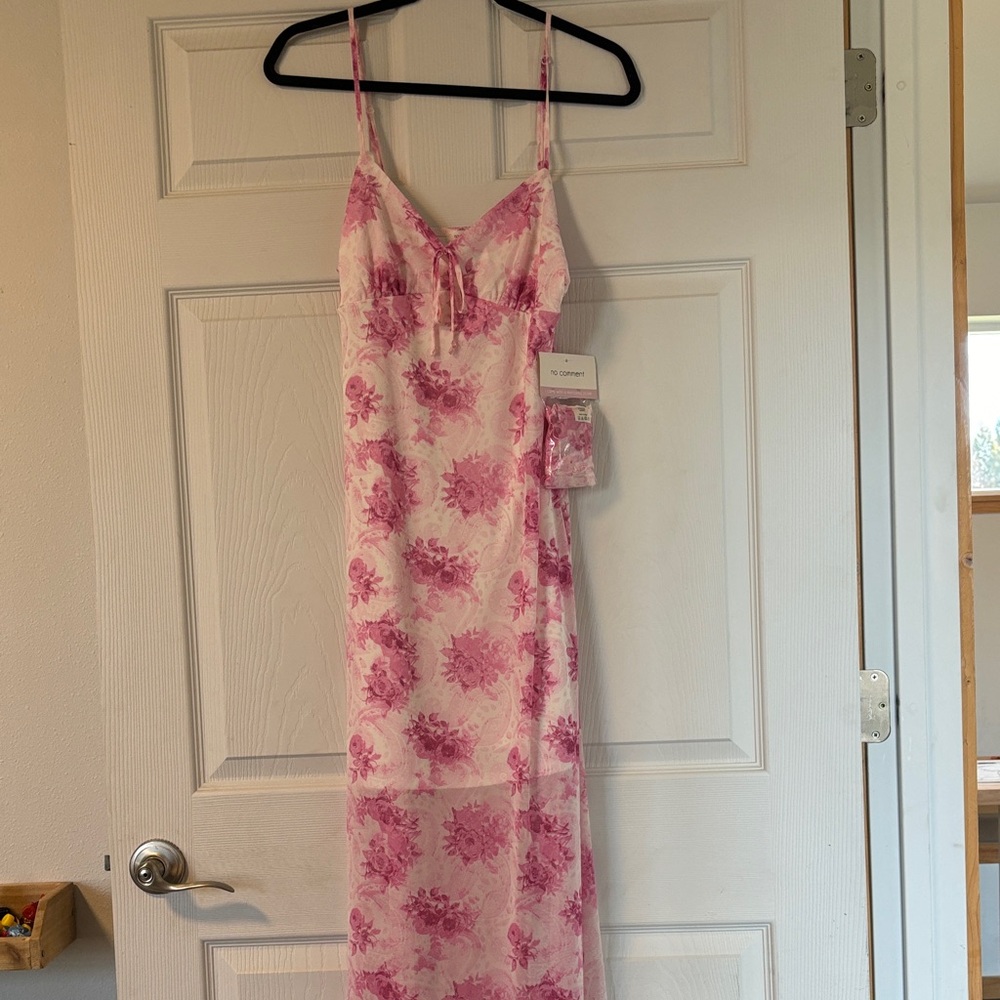 Chic Pink Floral Dress